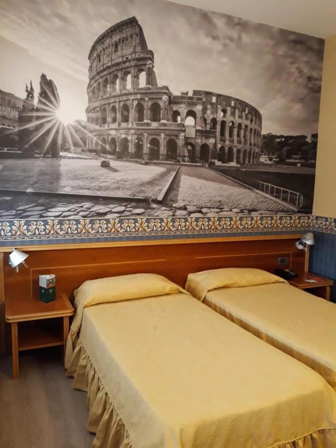 רומא Ele Green Park Hotel Pamphili מראה חיצוני תמונה